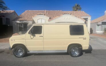Ford-econoline-e150-1980-1