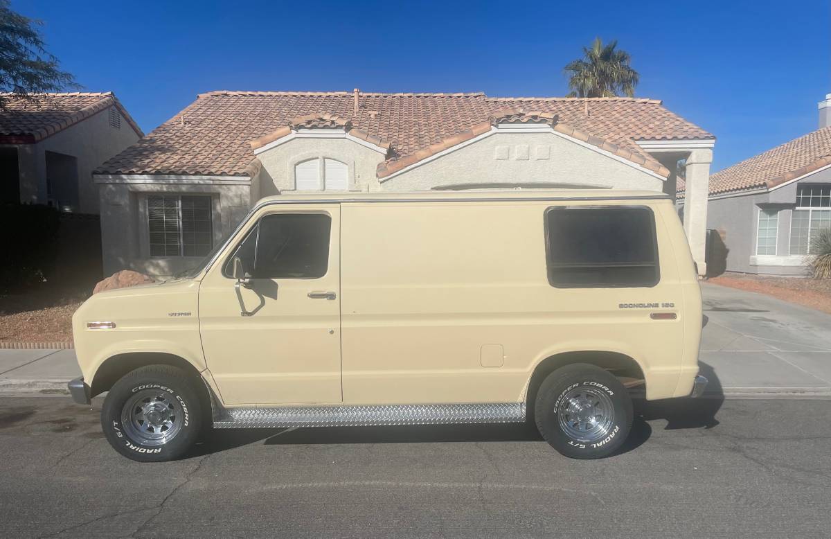 Ford-econoline-e150-1980-1