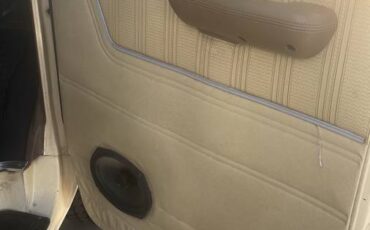Ford-econoline-e150-1980-17