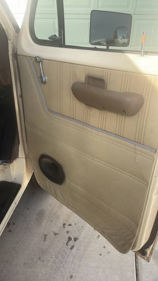 Ford-econoline-e150-1980-17