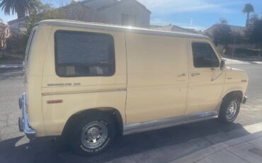 Ford-econoline-e150-1980-2