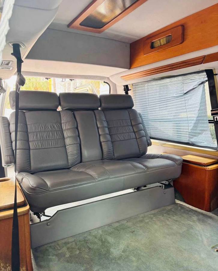 Ford-econoline-e150-1994-white-2