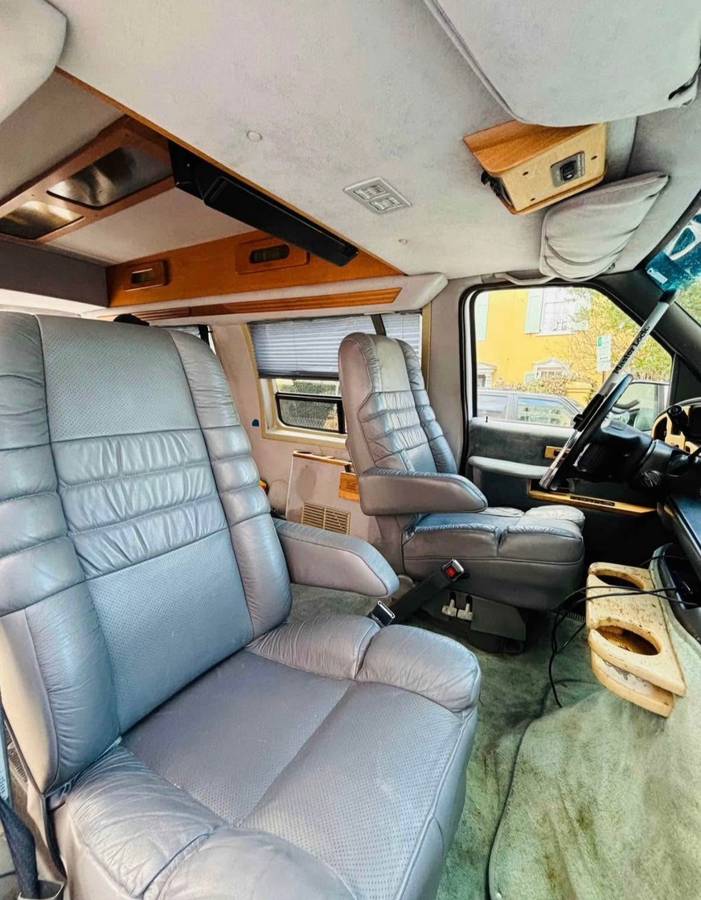 Ford-econoline-e150-1994-white-3