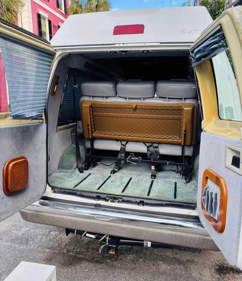 Ford-econoline-e150-1994-white-9