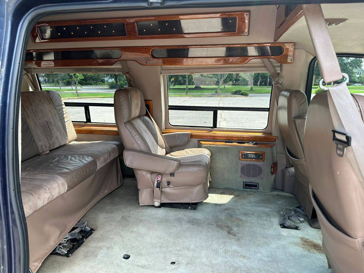 Ford-econoline-e150-cargo-1995-blue-11