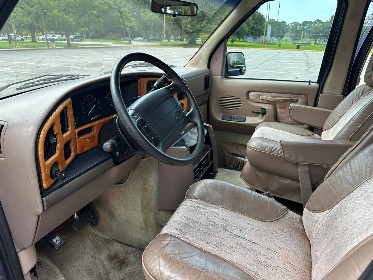 Ford-econoline-e150-cargo-1995-blue-8
