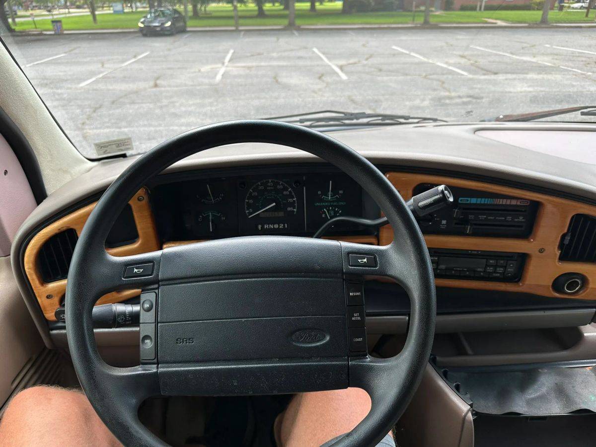 Ford-econoline-e150-cargo-1995-blue-9