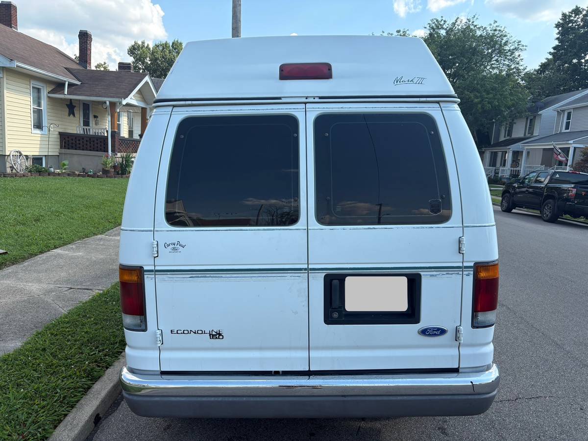 Ford-econoline-e150-conversion-van-1994-white-3