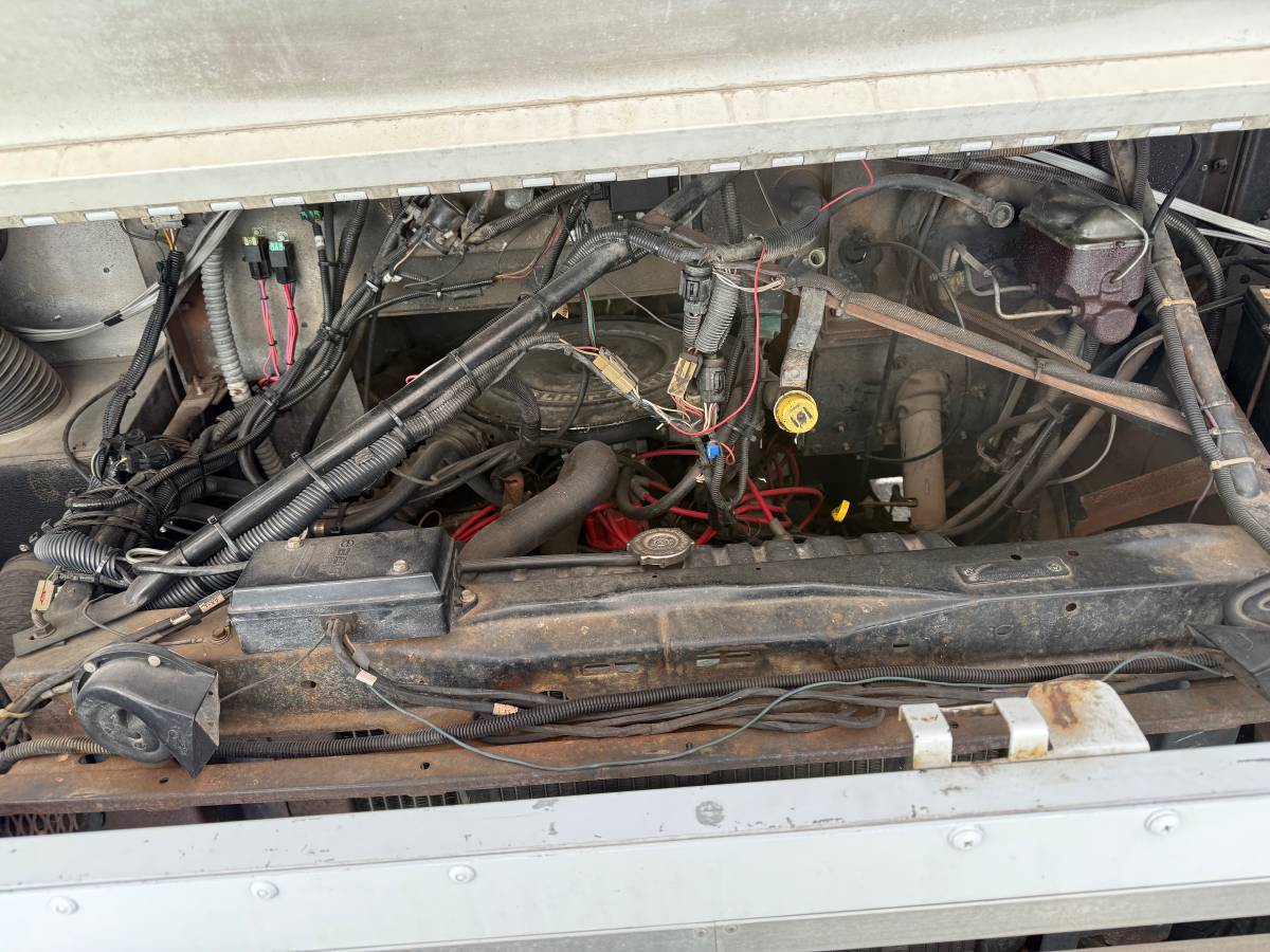 Ford-econoline-e450-cutaway-1986-22