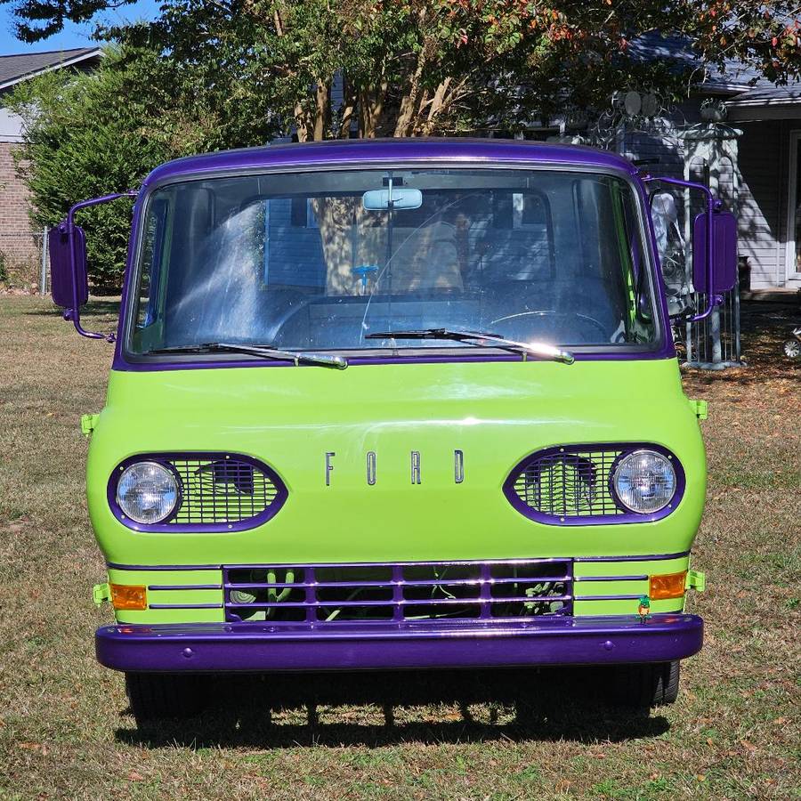 Ford-econoline-pickup-truck-1965-custom-1