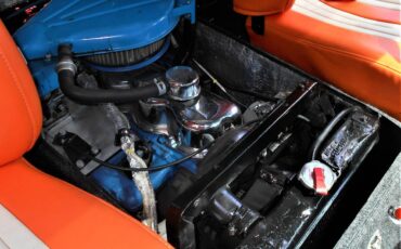 Ford-econoline-truck-1966-8