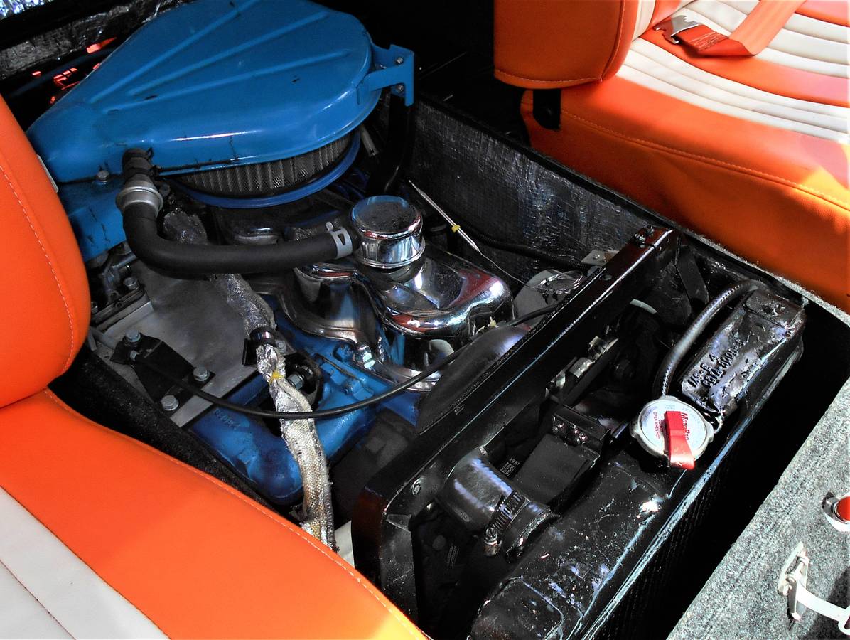 Ford-econoline-truck-1966-8