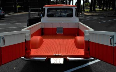 Ford-econoline-truck-1966-9