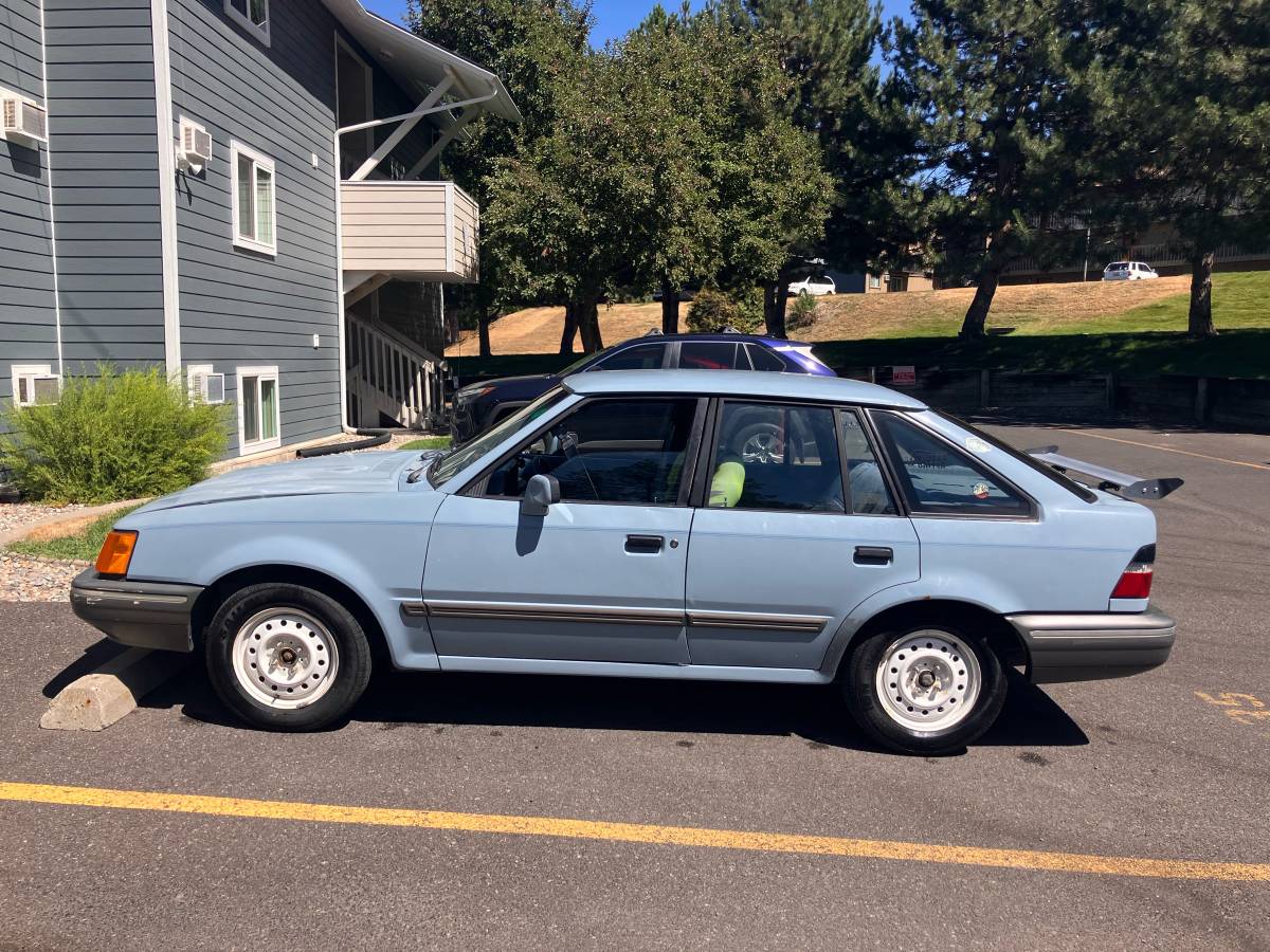 Ford-escape-1990-blue-2