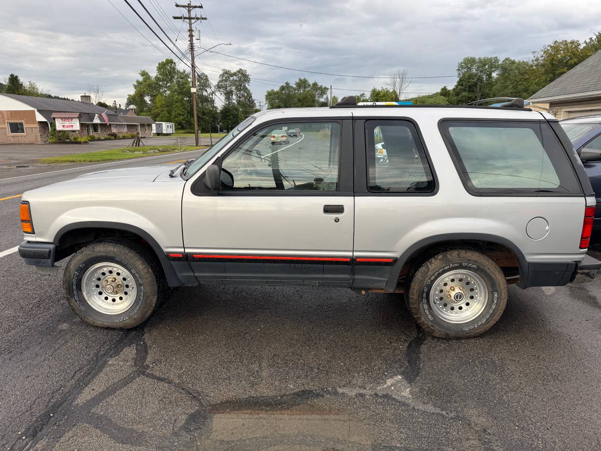 Ford-explorer-1992-3