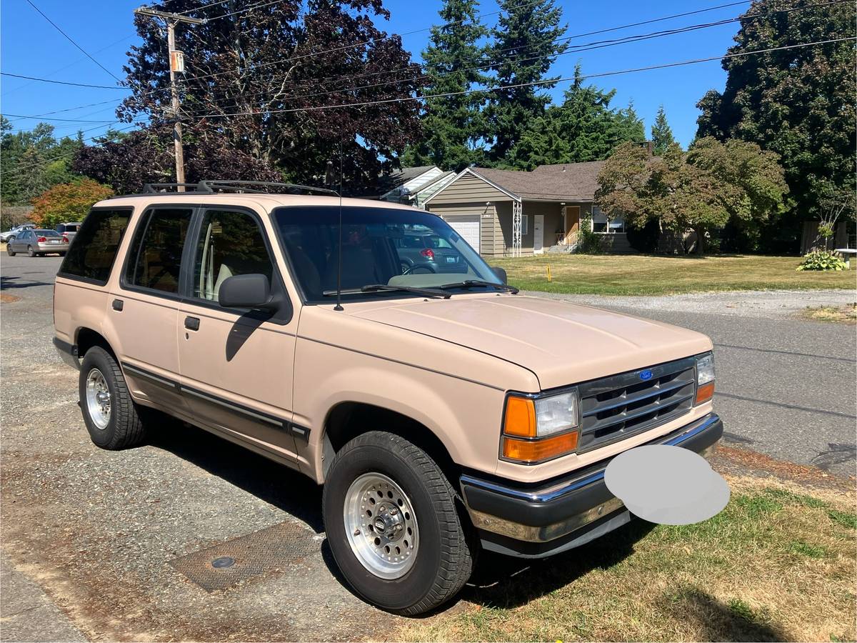 Ford-explorer-1992-brown-4