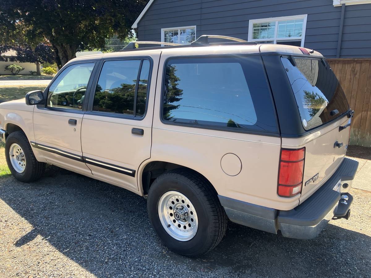Ford-explorer-1992-brown-8