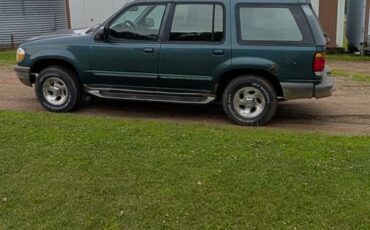 Ford-explorer-1995-green-1