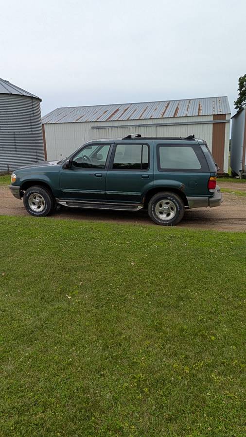 Ford-explorer-1995-green-1