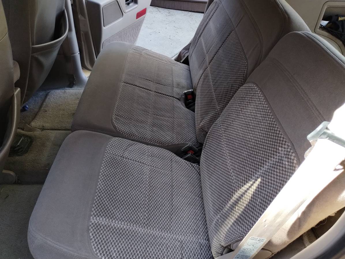 Ford-explorer-xlt-1994-custom-13