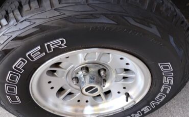 Ford-explorer-xlt-1994-custom-14