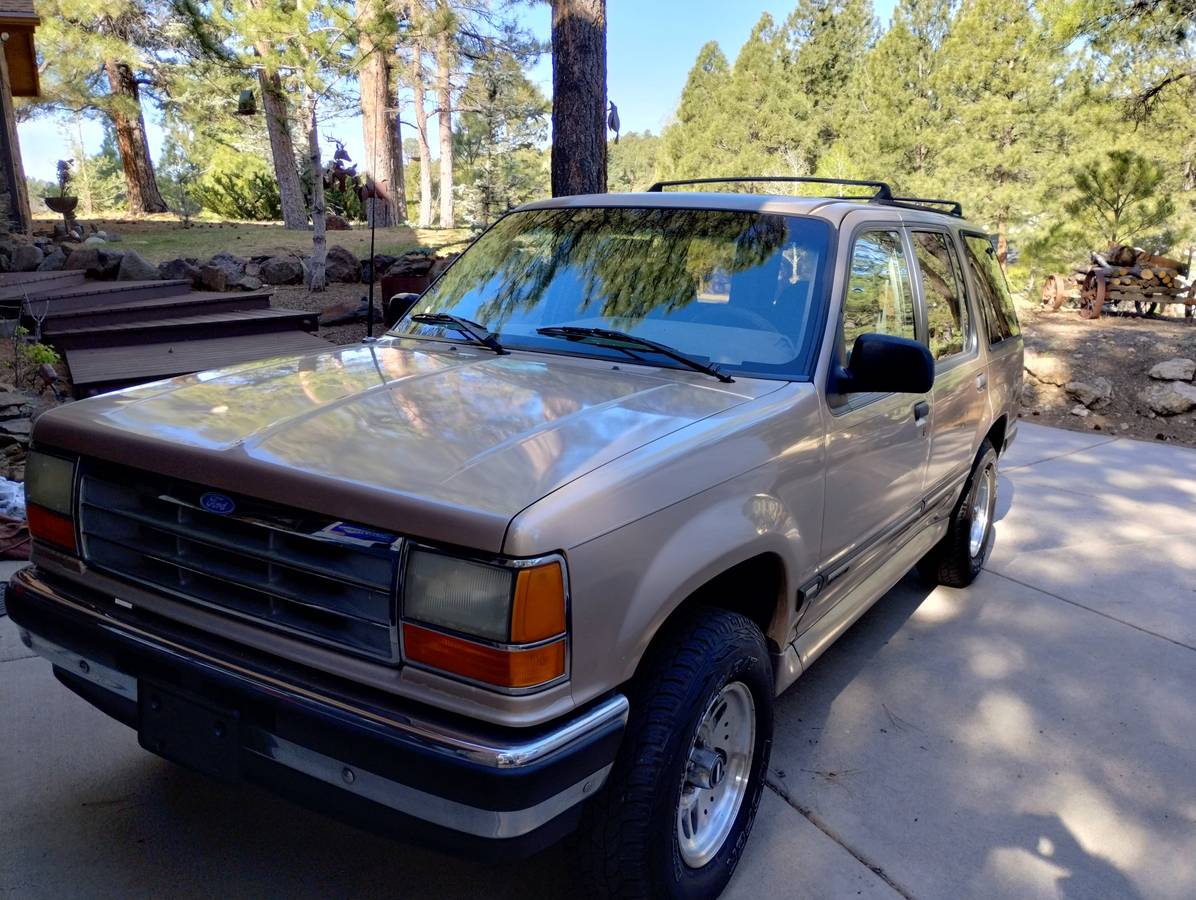 Ford-explorer-xlt-1994-custom-3