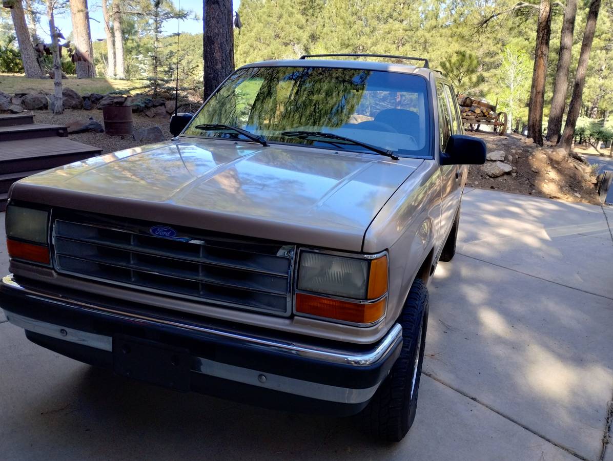 Ford-explorer-xlt-1994-custom-5