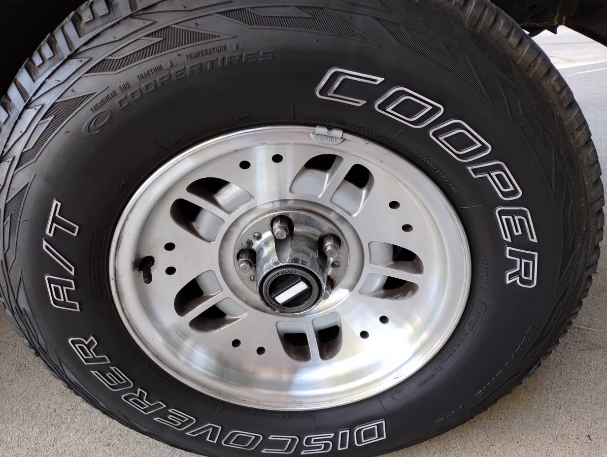 Ford-explorer-xlt-1994-custom-7