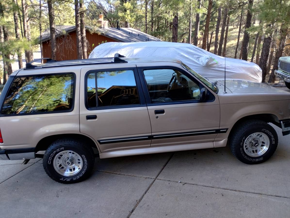Ford-explorer-xlt-1994-custom