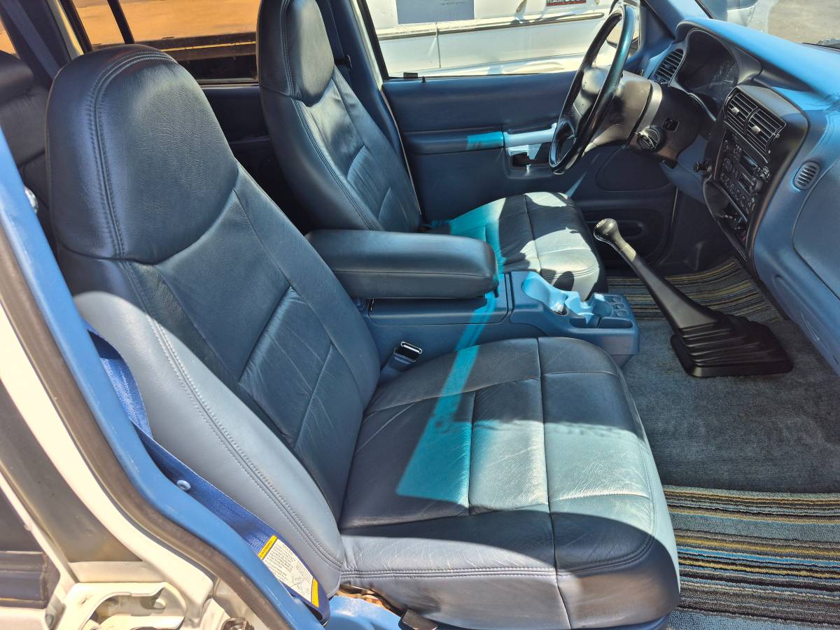 Ford-explorer-xlt-1995-15