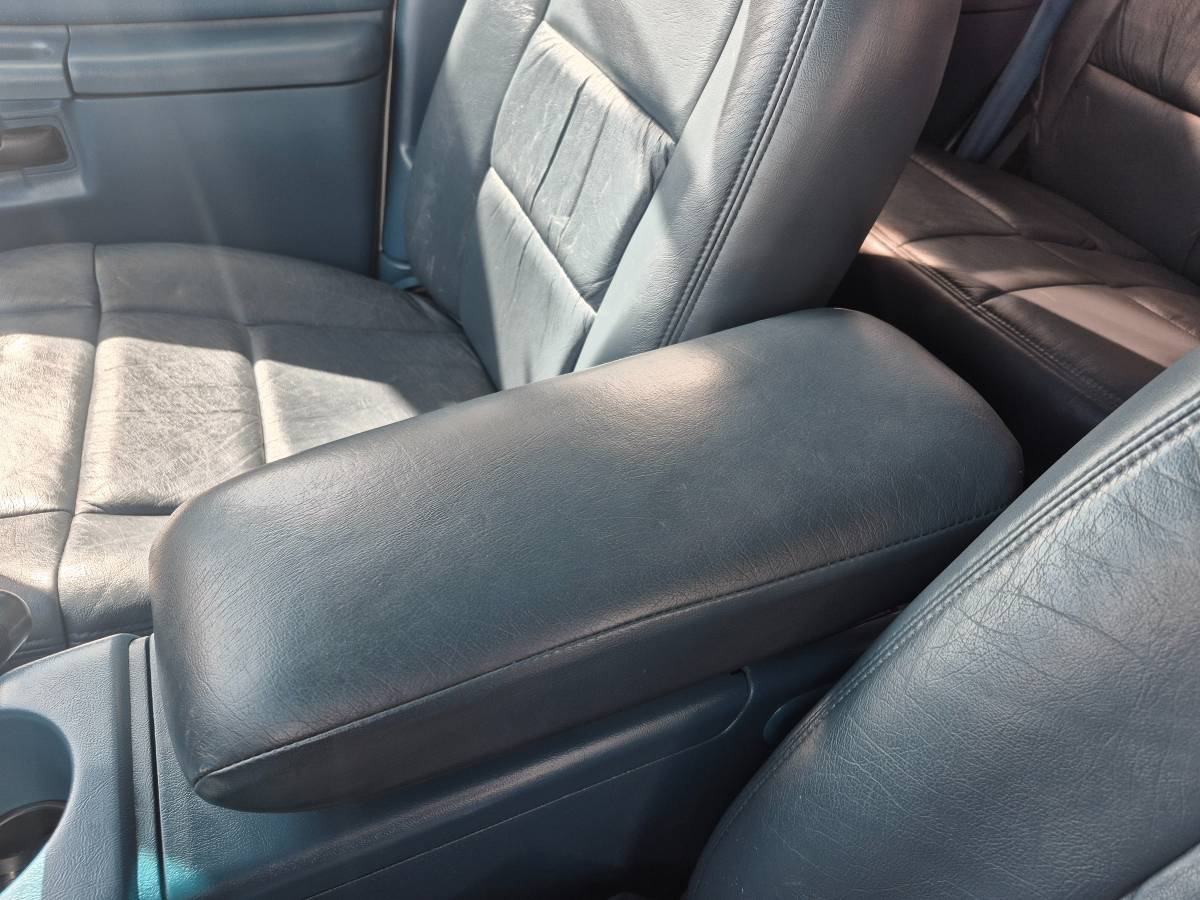 Ford-explorer-xlt-1995-18