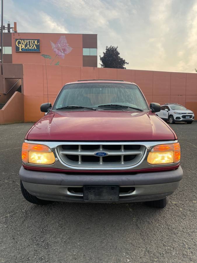 Ford-explorer-xlt-1995-red