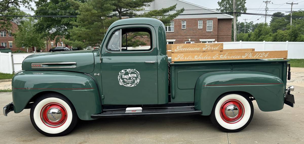 Ford-f-1-pick-up-1950-green-16