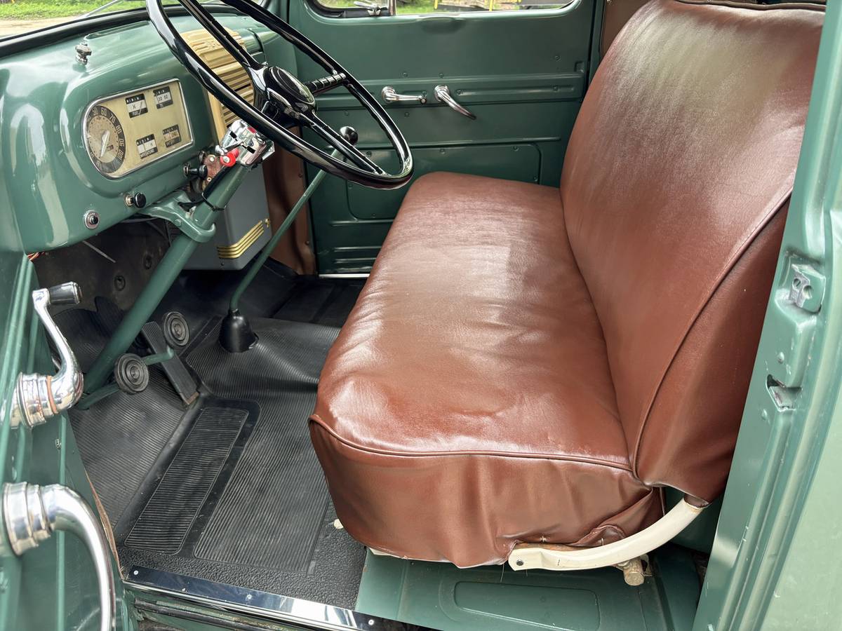 Ford-f-1-pick-up-1950-green-17
