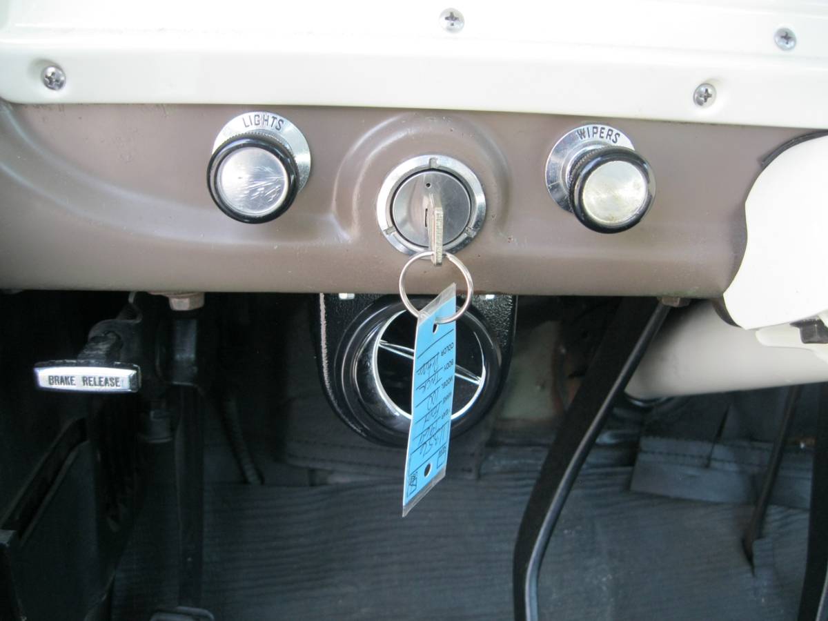 Ford-f-100-1969-custom-17