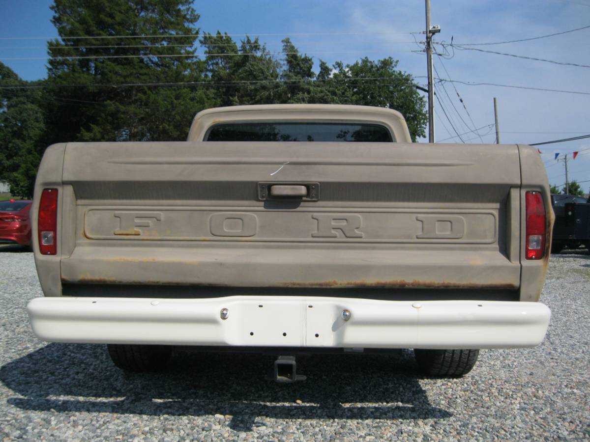 Ford-f-100-1969-custom-4