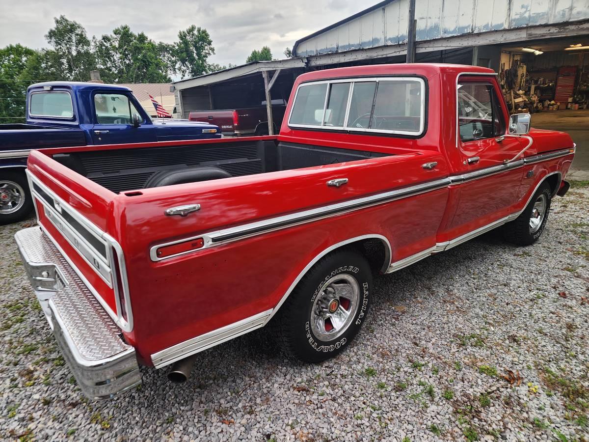 Ford-f-100-1976-red-4