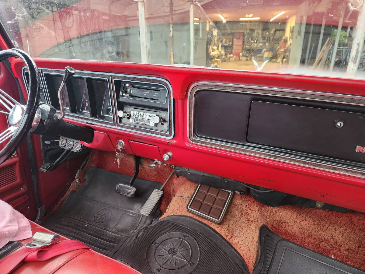 Ford-f-100-1976-red-9