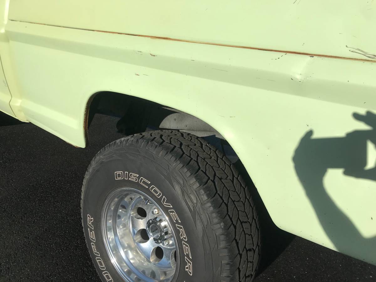 Ford-f-150-1972-12
