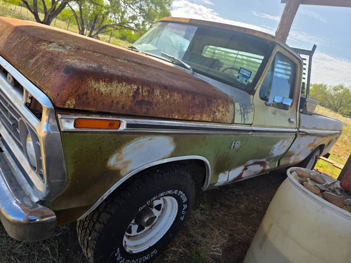 Ford-f-150-1975-green-3