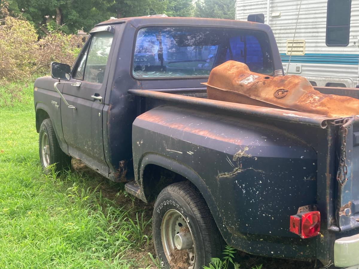 Ford-f-150-1980-blue-1