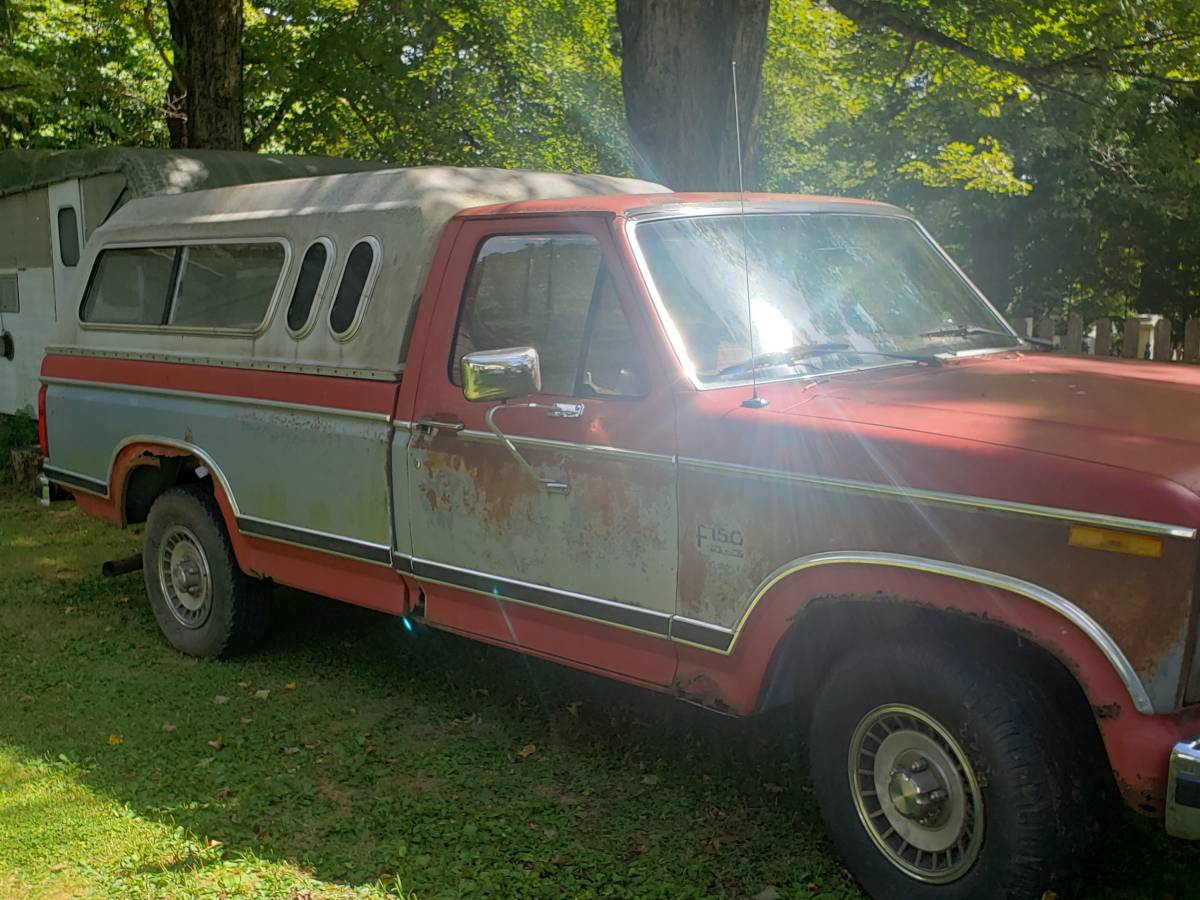 Ford-f-150-1983-red-5