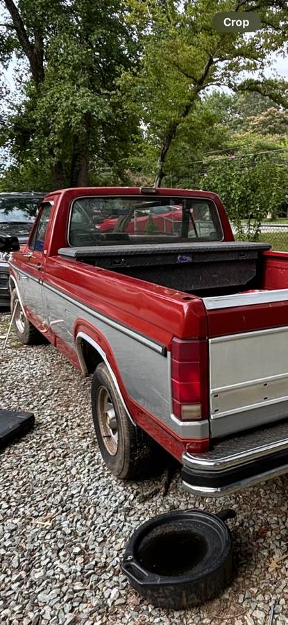 Ford-f-150-1985-red-1