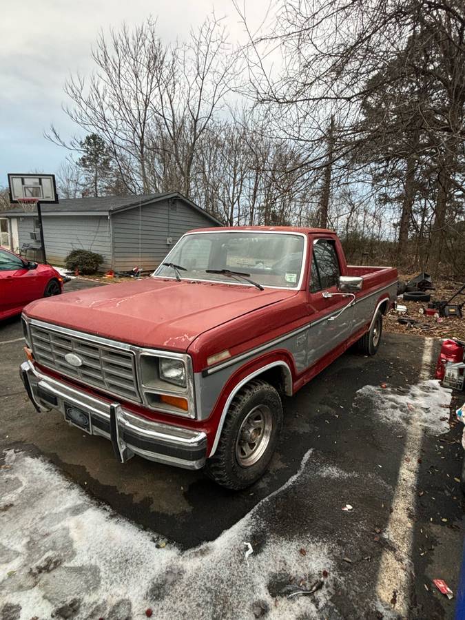 Ford-f-150-1985-red-9