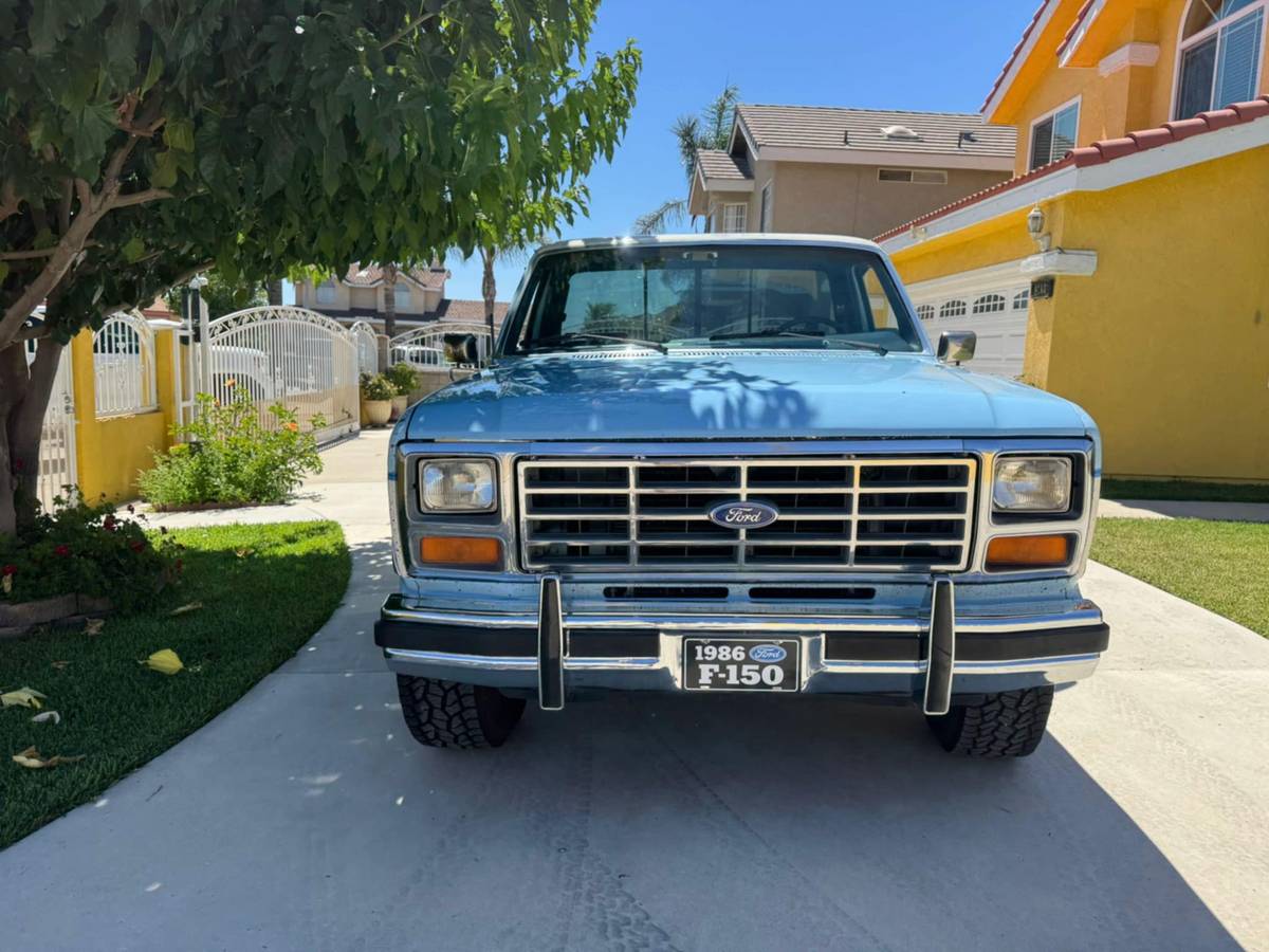Ford-f-150-1986-blue-1