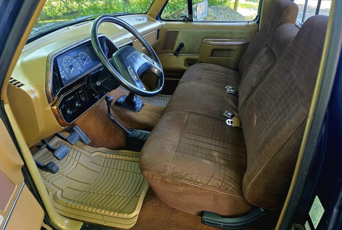 Ford-f-150-1988-blue-17
