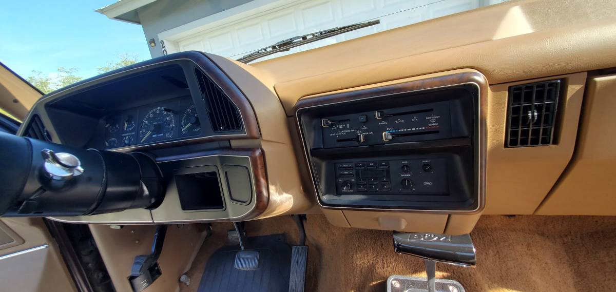 Ford-f-150-1988-brown-12