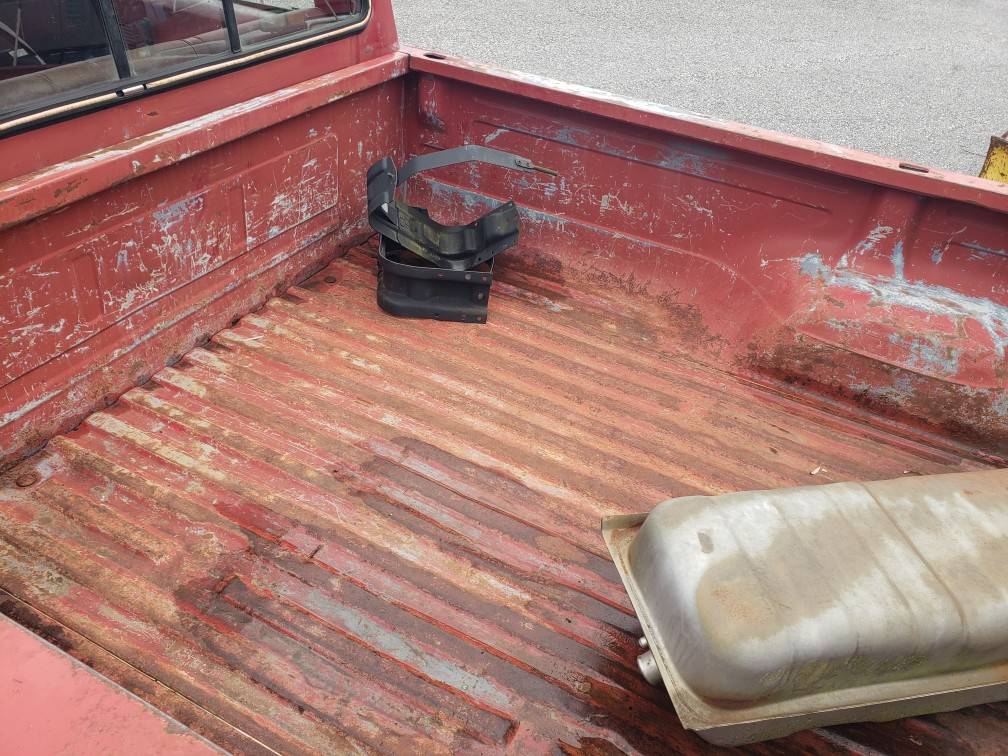 Ford-f-150-1988-red-10
