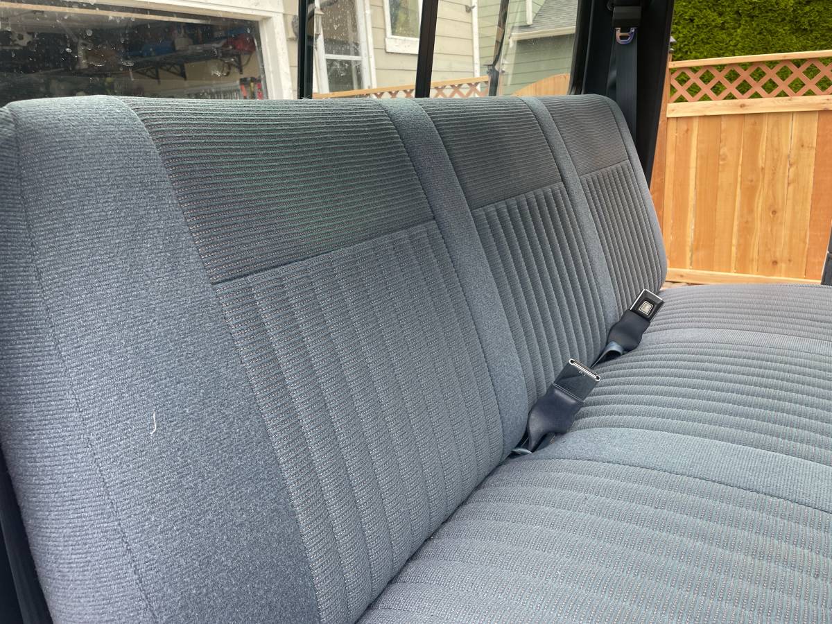 Ford-f-150-1989-white-14