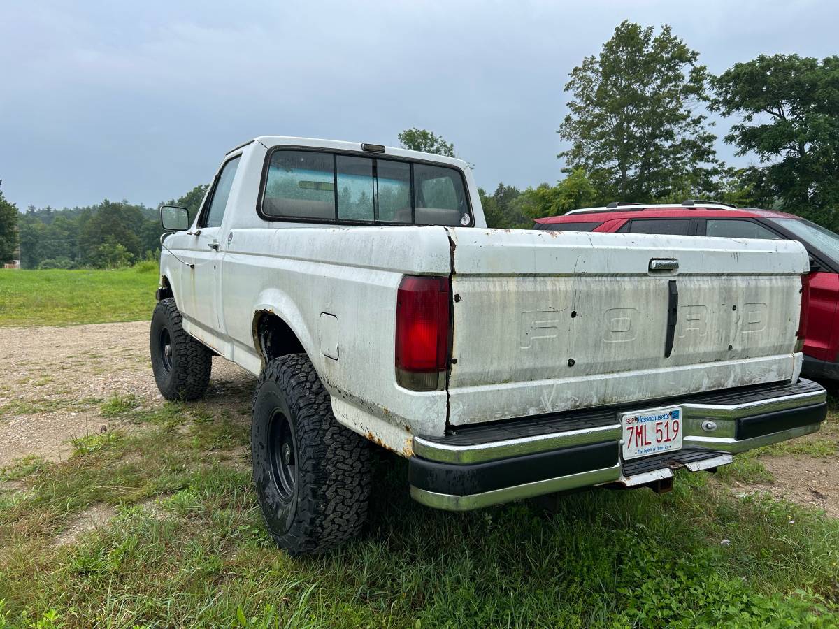 Ford-f-150-1989-white-2